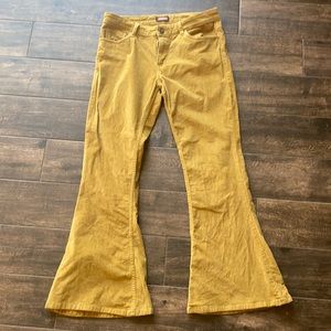 Run And Fly bell bottom cords